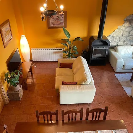 Luna De Gredos Casa de Férias