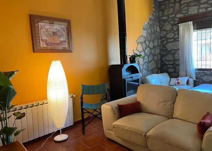 Luna De Gredos - Con Bano En * Pedro Bernardo